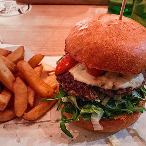 burger factory burger mozza