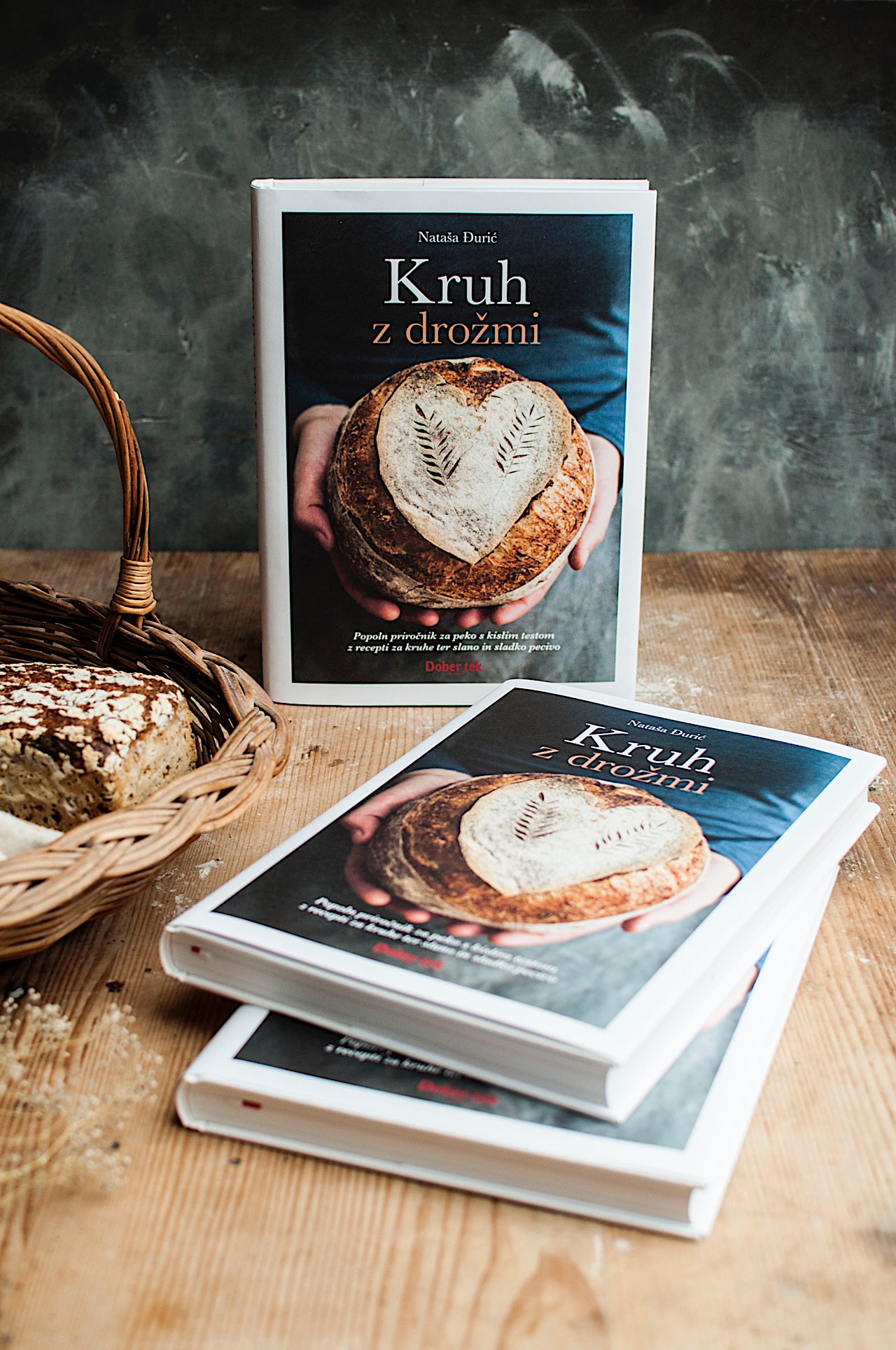 knjiga kruh z drozmi