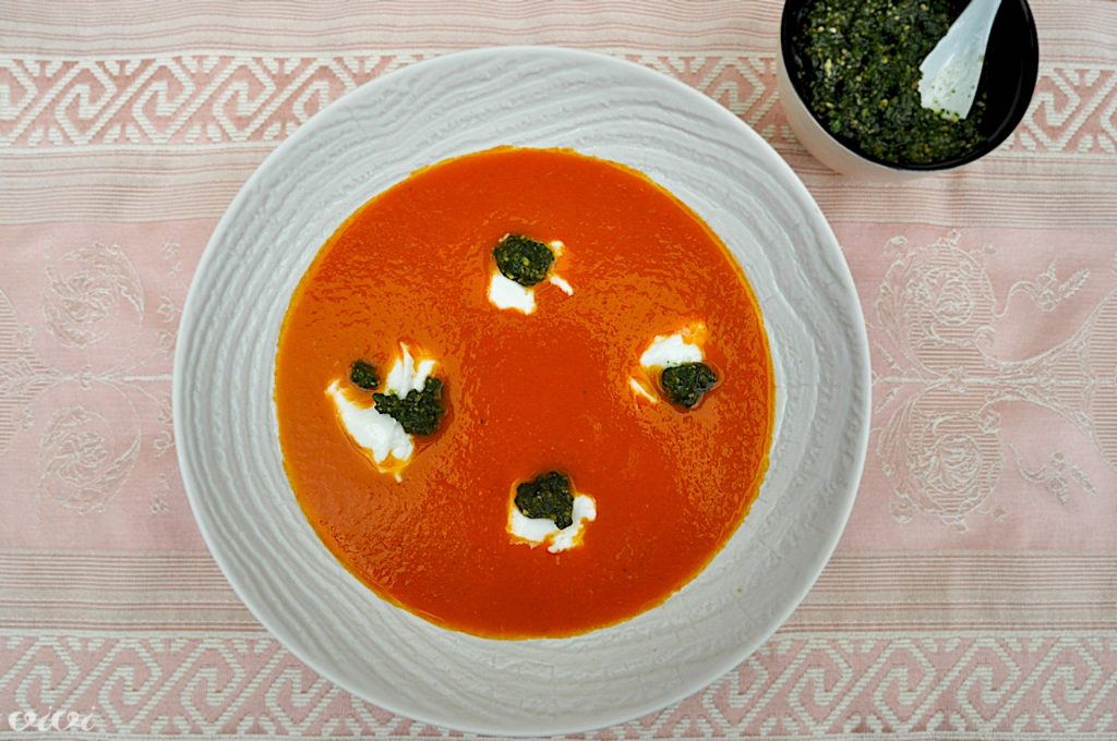 paradiznikova juha in tajski pesto z mocarelo5