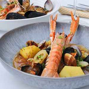 bouillabaisse s školjkami in škampi14