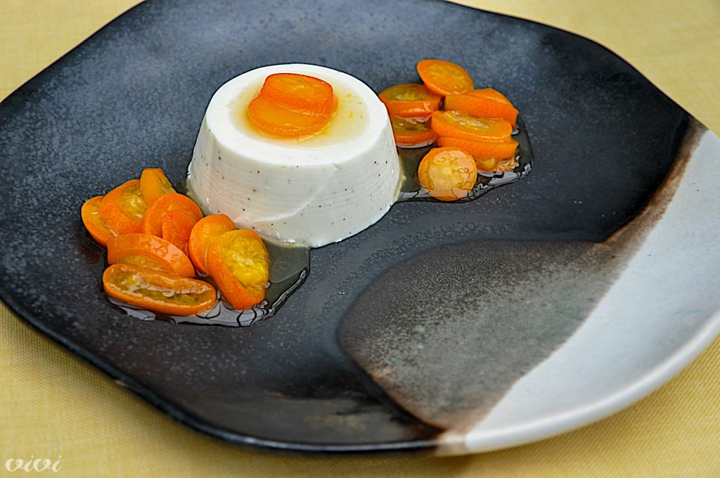 panakota iz pinjenca kumkvat kompot