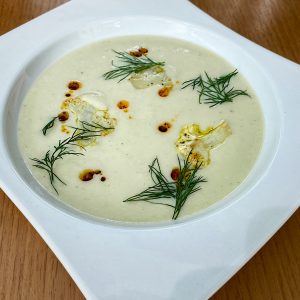 cvetačna juha s koromačem