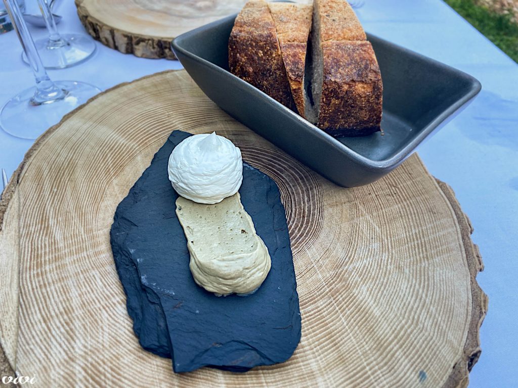 strelec grajski vinograd kruh pašteta dimljeno maslo