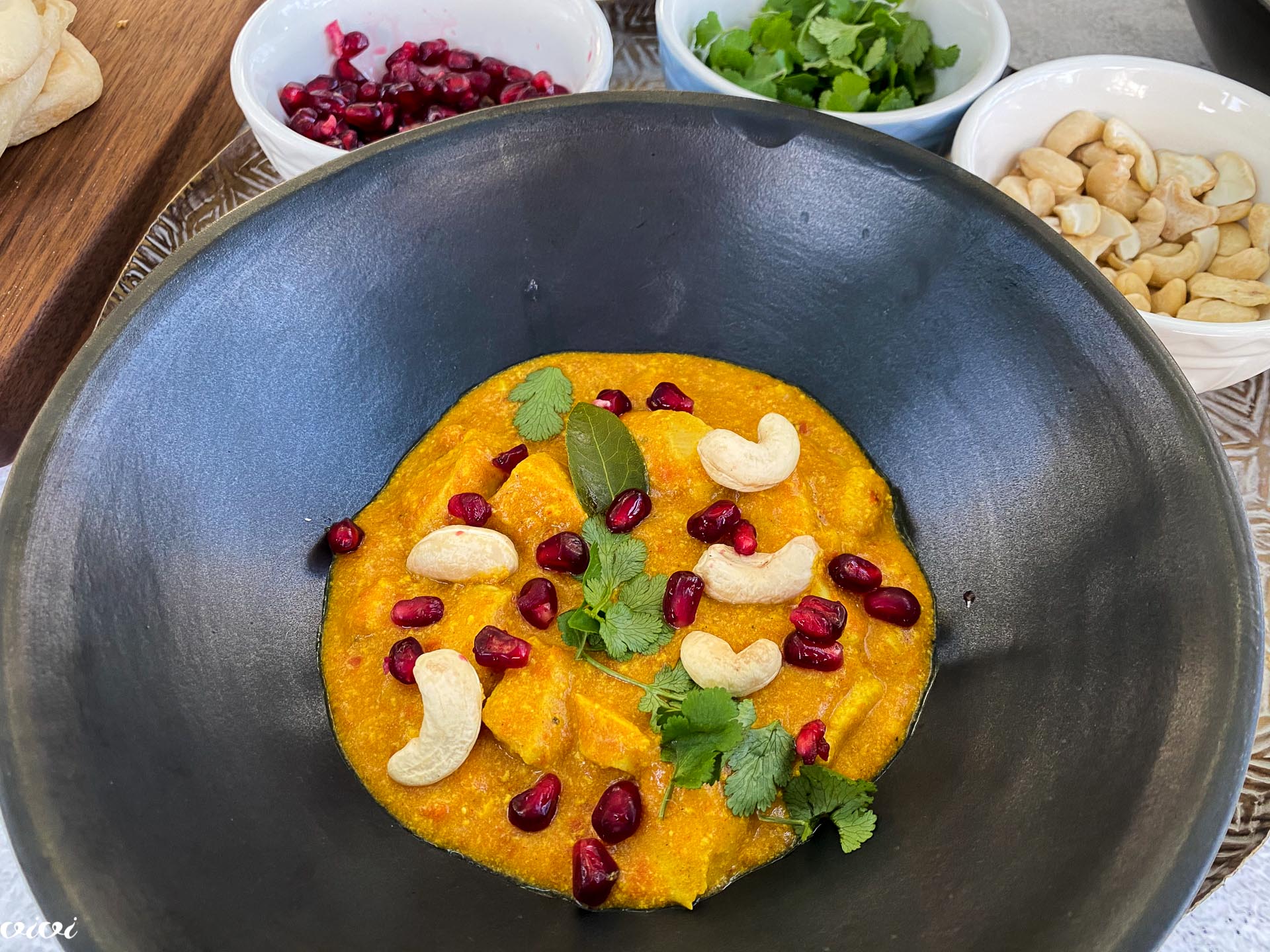 piščančji kari in naan060