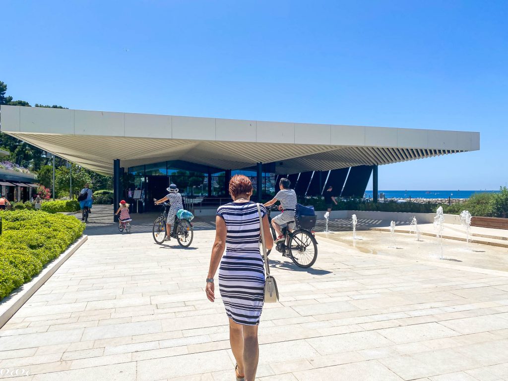 Agli Amici Rovinj, zunaj3