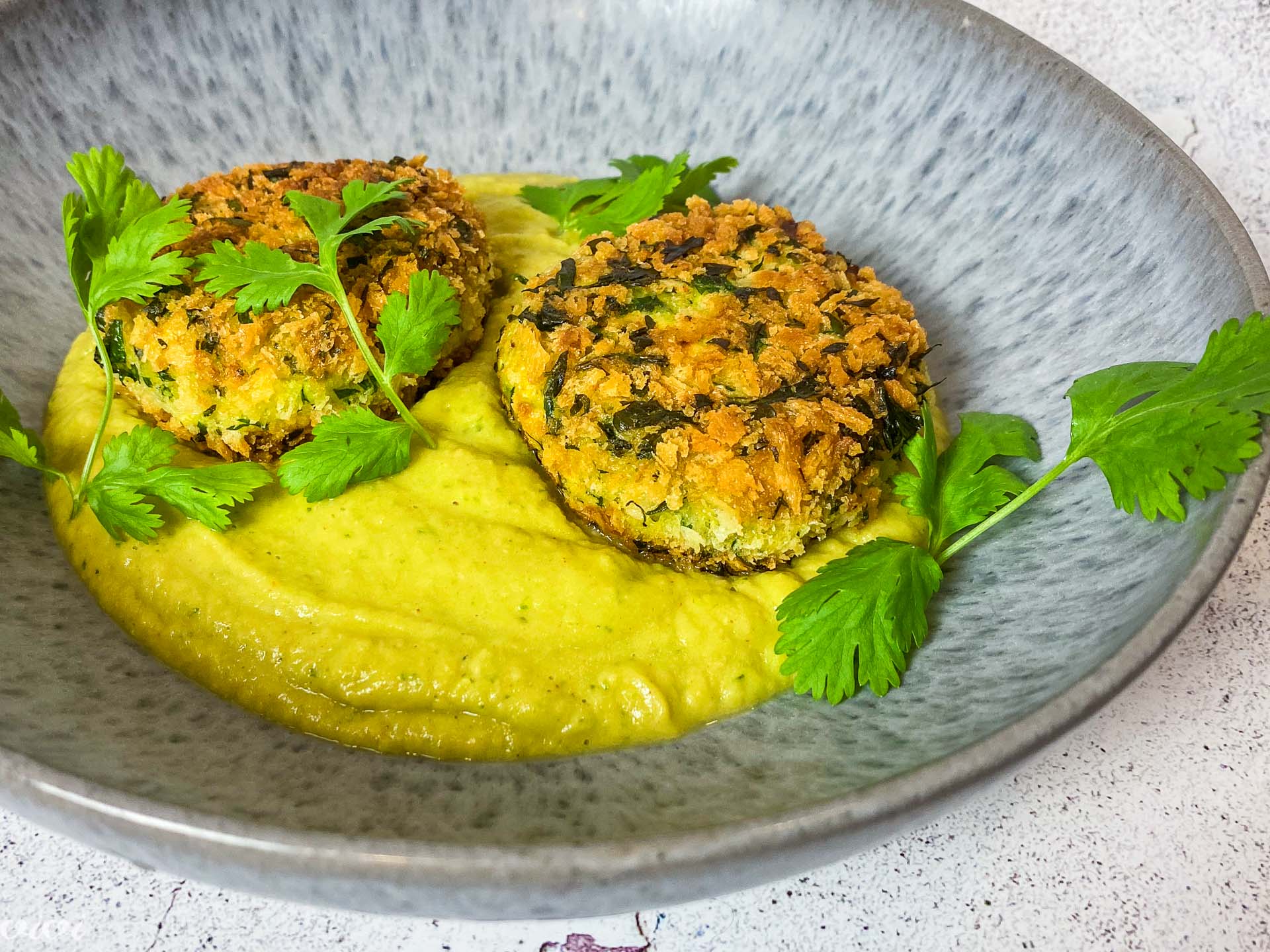 Bučkini polpeti in lečin humus | ŠOLA OKUSOV