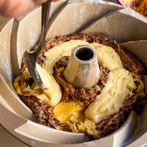 Valovit marmorni kolač z višnjami, priprava15