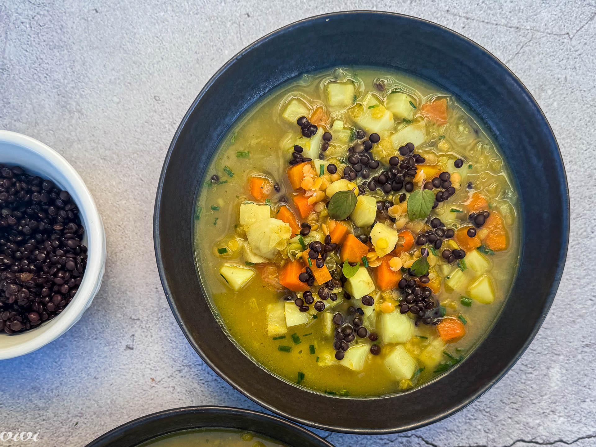 Lečina enolončnica s topinamburjem30