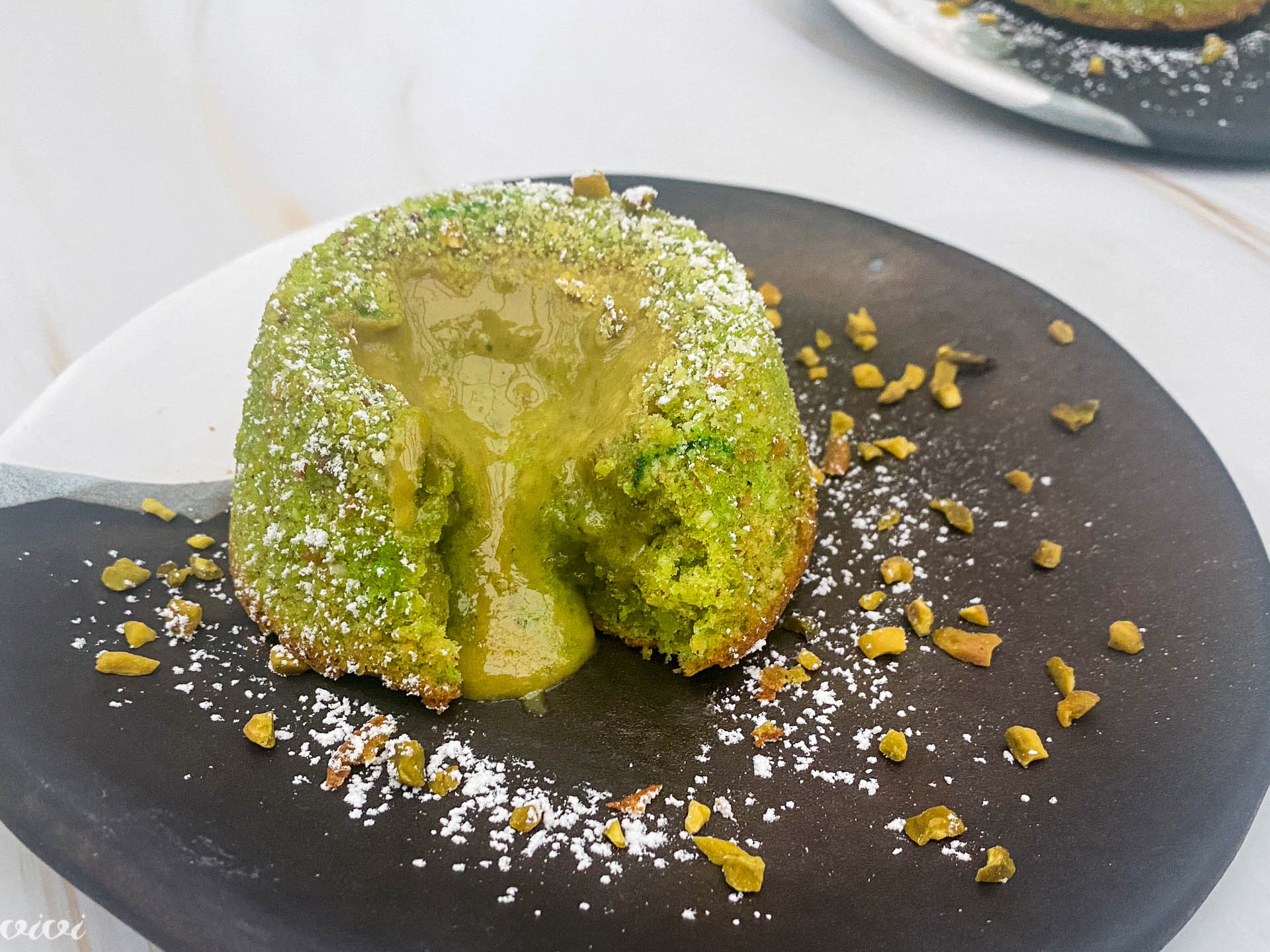 Tekoč pistacijev narastek2