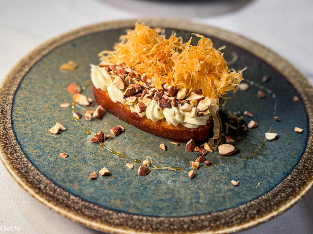 Alla Beccaccia, limoncho, limonov kolač z belo čokolado in mandlji6