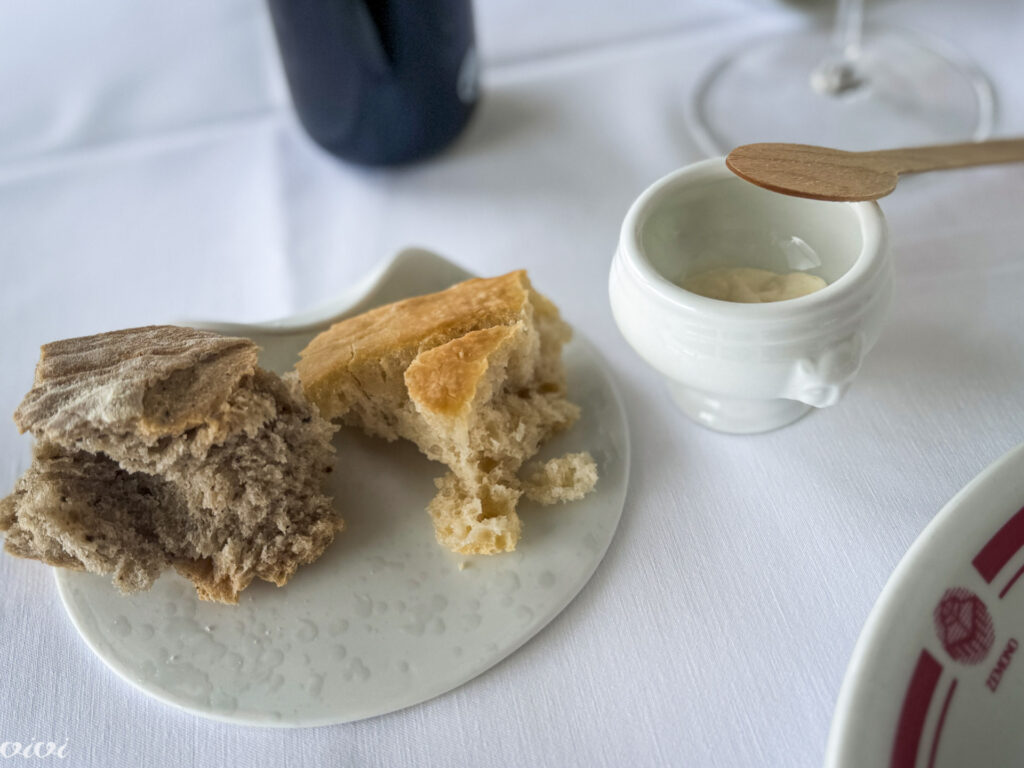 Gostilna pri Lojzetu, pomlad24, kruh, hrenov namaz8