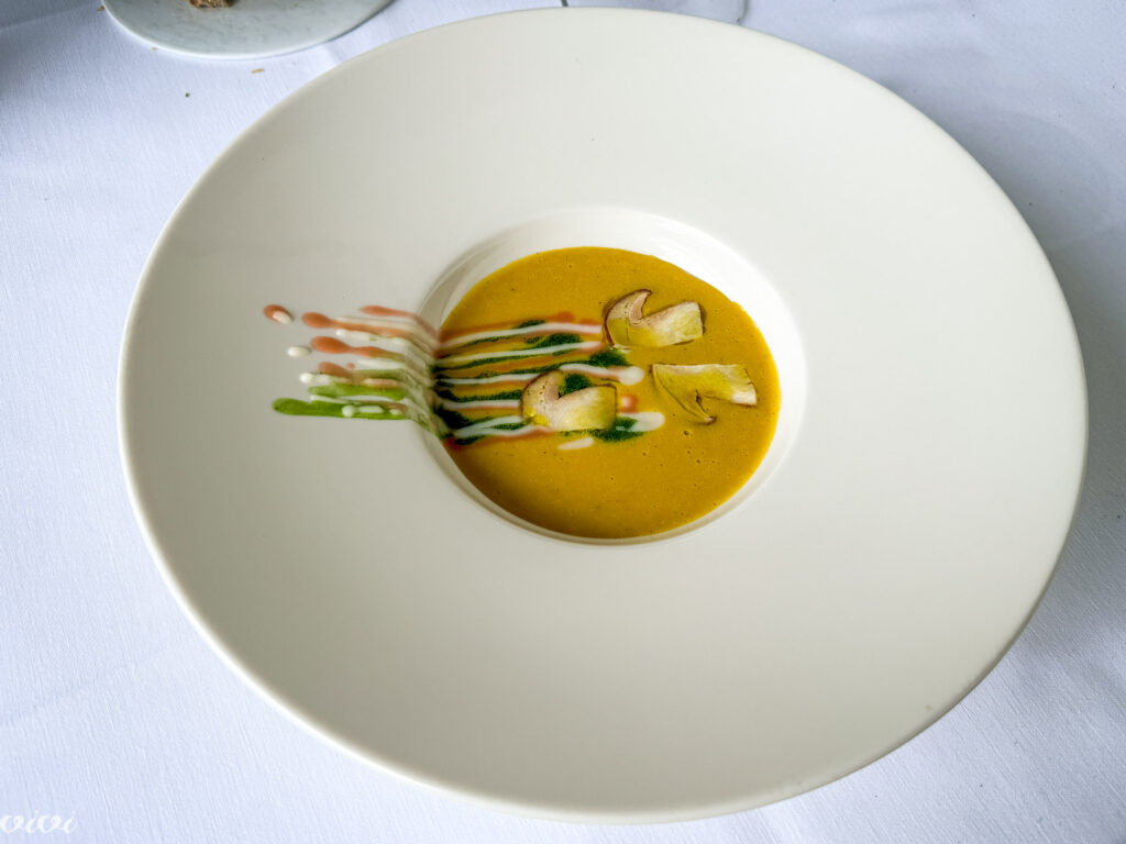 Gostilna pri Lojzetu, pomlad24, medved, koruza, jurčki12