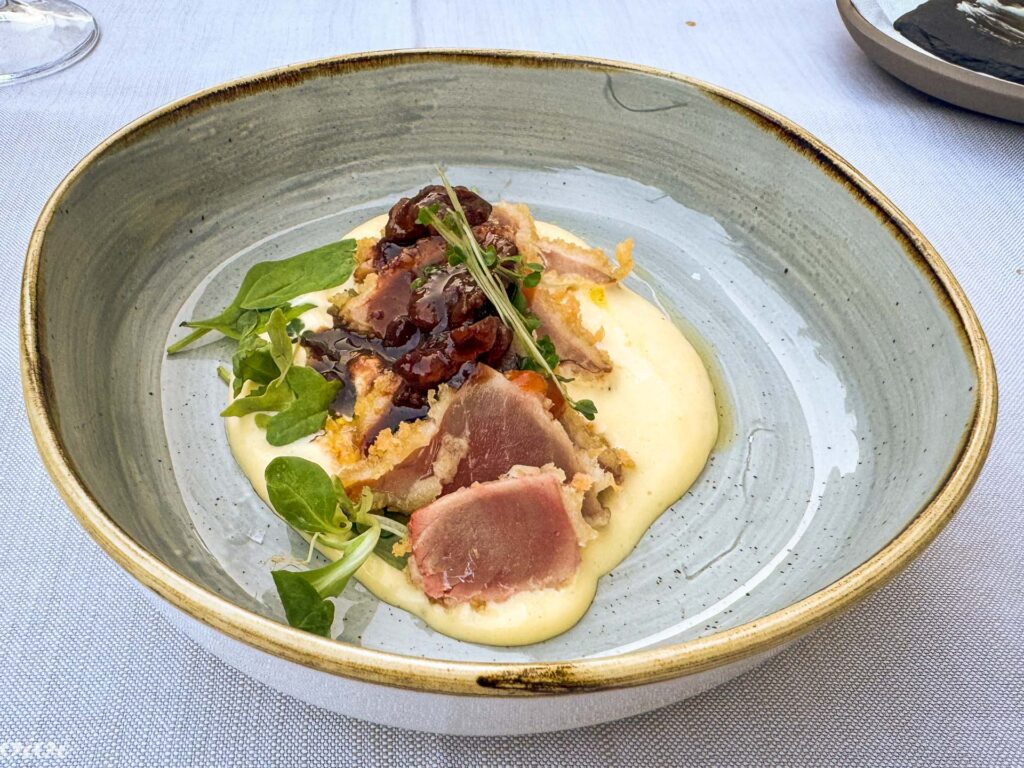 Hotel Post, Cosmo, hrustljava ahi tuna 2