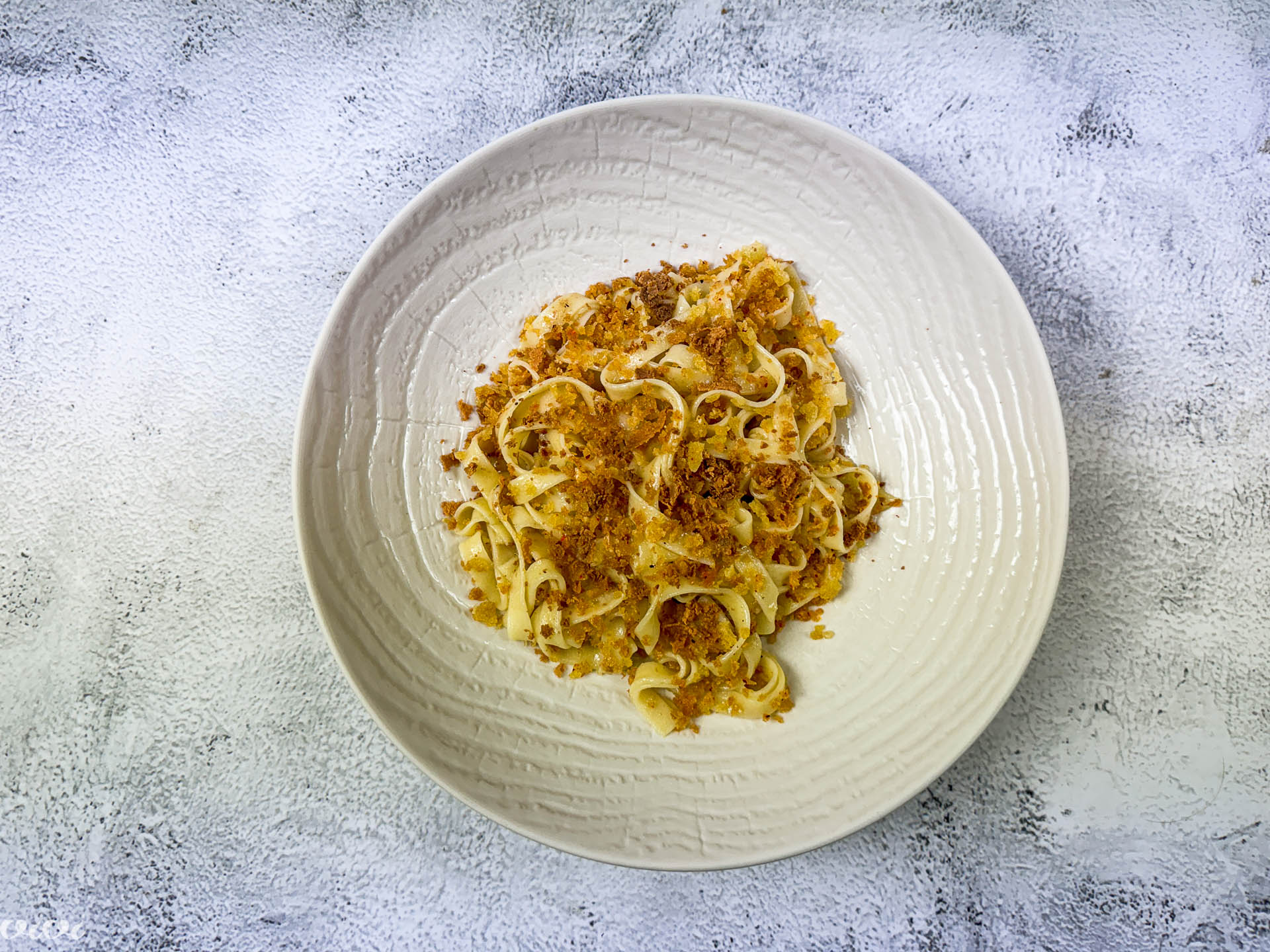 Široki rezanci z botargo in panko drobtinami7