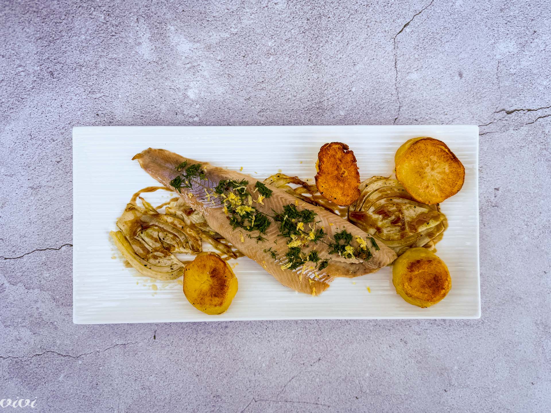 Dimljena postrv na pečenem koromaču, pečen krompir45