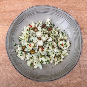 Topla cvetačna solata11