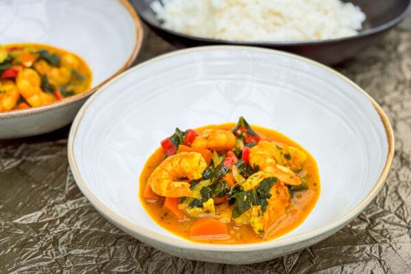 Kari z velikimi kozicami in sladkim krompirjem35