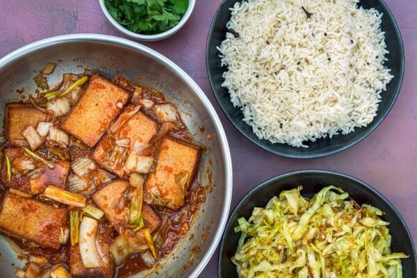 Pečen tofu s kimčijem, aromatiziran riž, pečeno zelje26