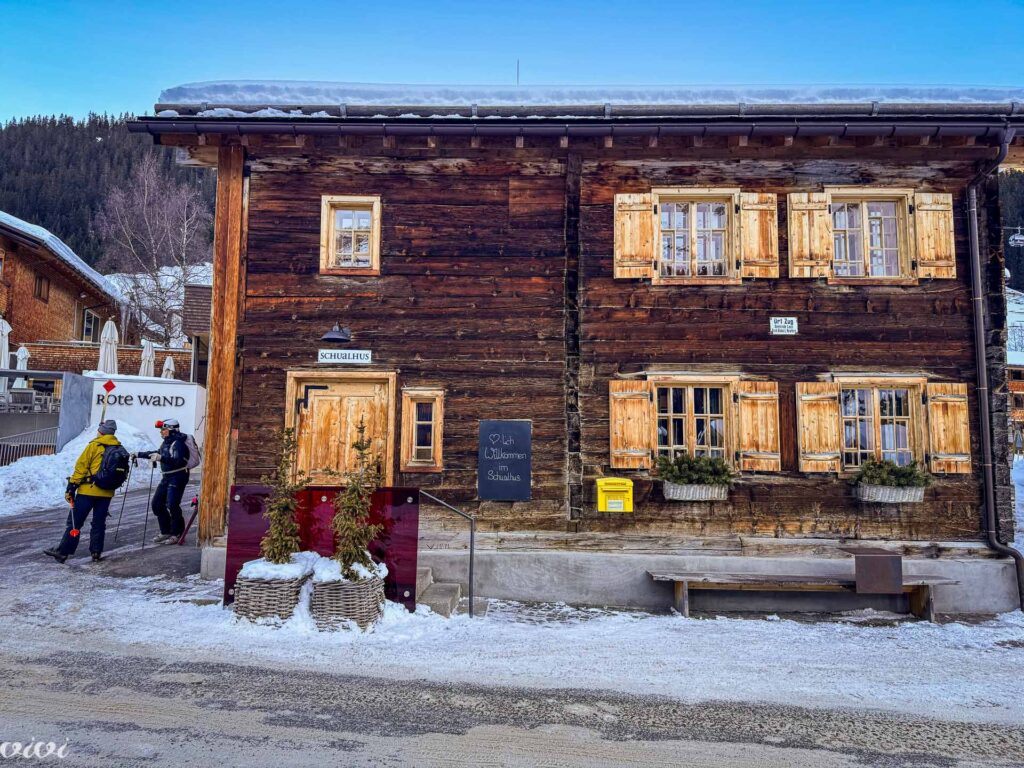 Chef's table, Rote Wand, Schualhus, stara šola