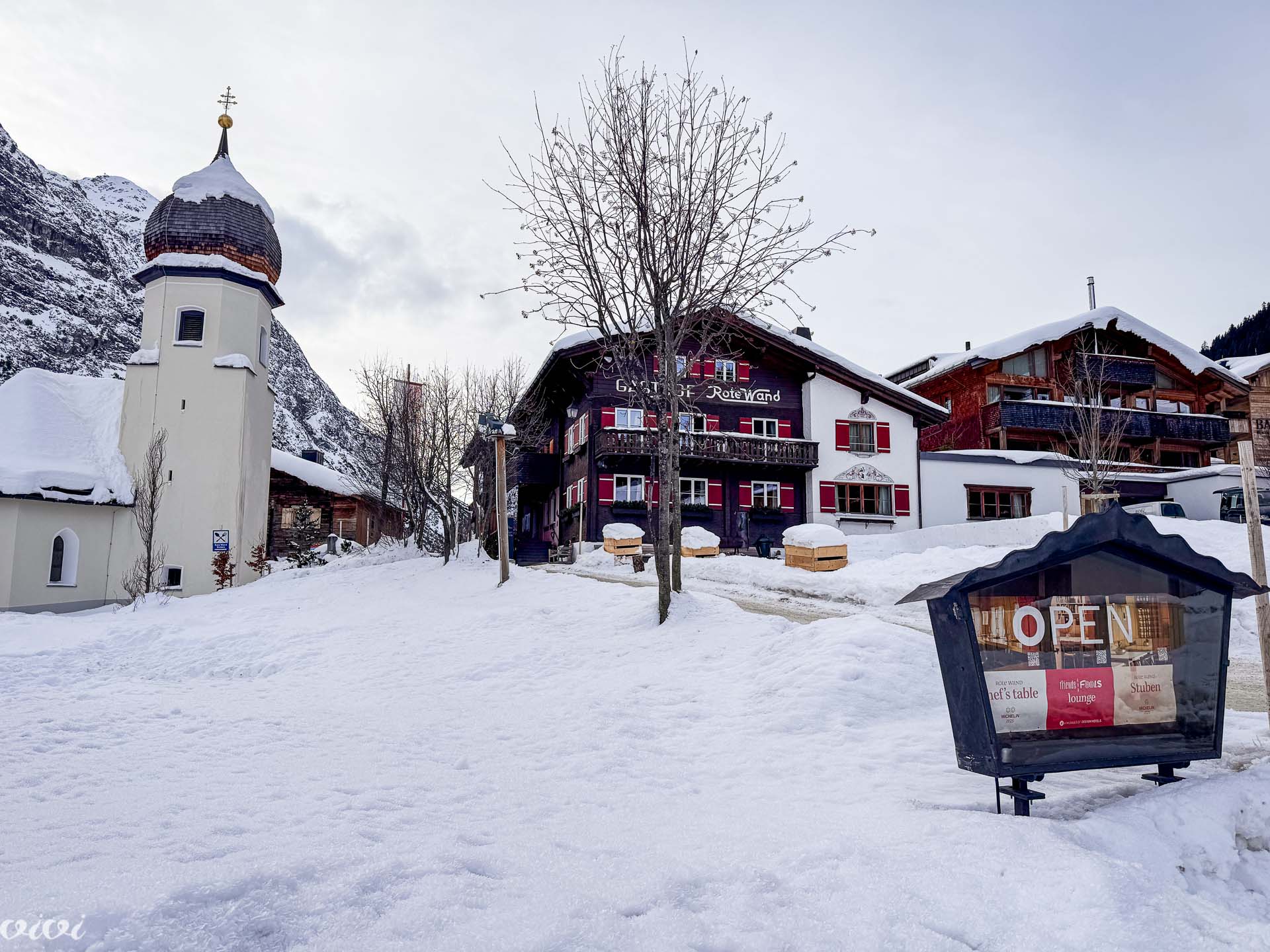 Rote Wand, Gasthaus, zunaj3