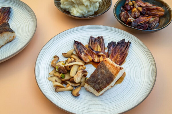 Skrei z rdečim belgijskim radičem in ostrigarji20