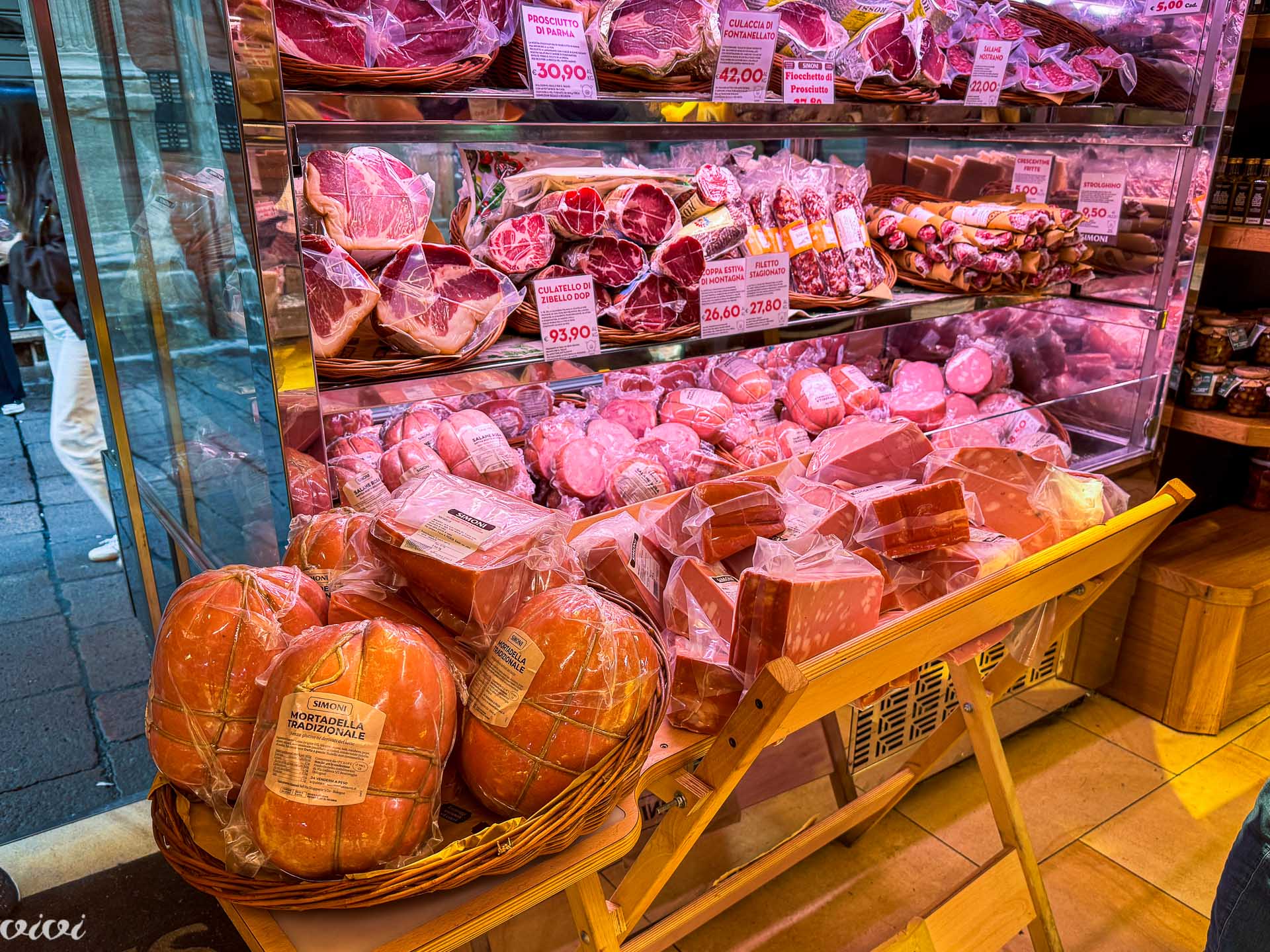 Bologna, delikatesa Simoni7