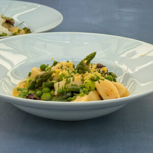 Pomladni njoki, mavrahi, šparglji, grah13