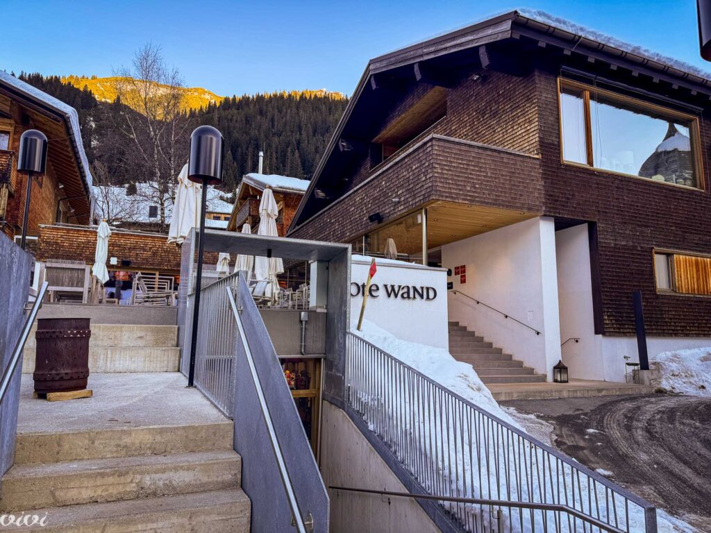 Rote Wand, hotel zunaj