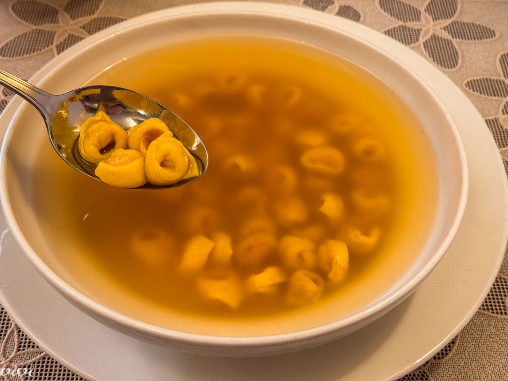 Trattoria Da Me, tortellini in brodo