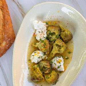 Artičoke v raguju, limona, burrata33