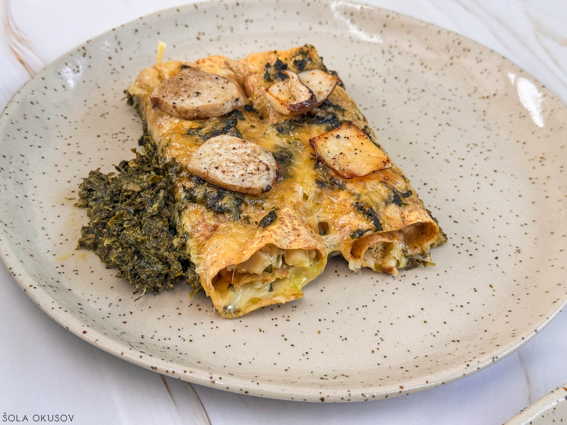 Polnozrnati kaneloni z jurčki in kozjim sirom28