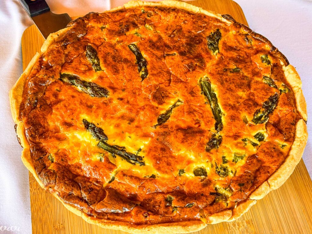 Tomac, Jastrebarsko, quiche s šparglji5 2