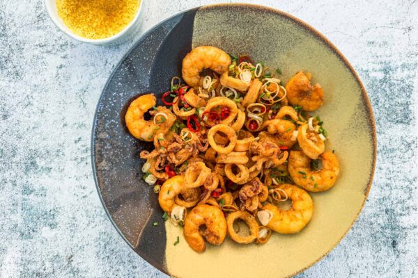 Fritto misto, lignji in kozice, aioli s slano limono6